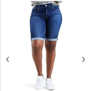 Women’s Columbia cargo olive green shorts